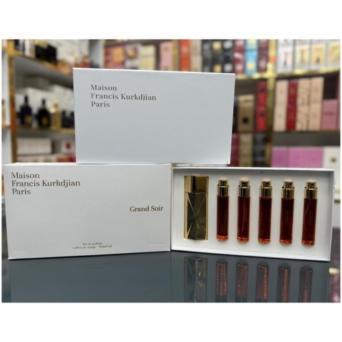 MAİSON FRANCİS KURKDİJİAN GRAND SOİR EXTRAİT 4 X 11 ML TRAVEL SET DEKANT ÇANTA BOY PARFÜM